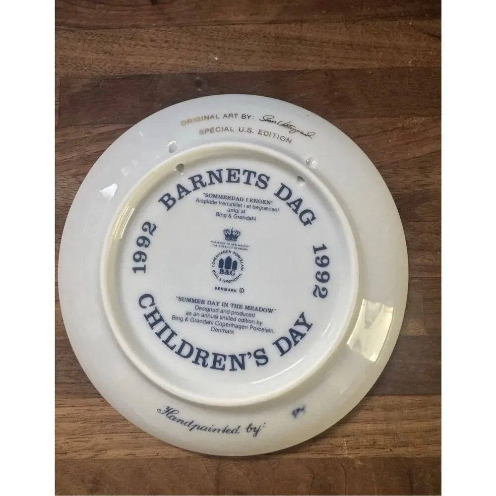 Vintage 1992 Bing & Grøndahl Children’s Day Plate “Summer Day in the Meadow”